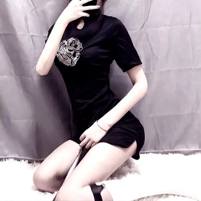 看她轻轻的飞起